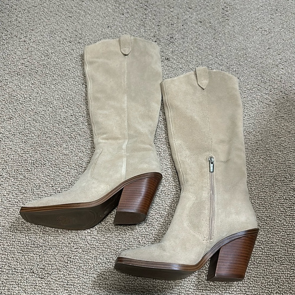 Vince Camuto boot-Like New